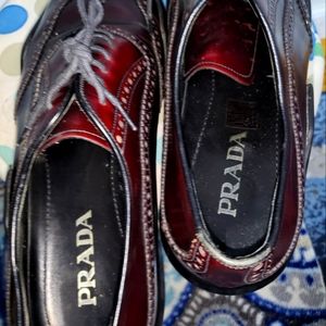 Men Prada size 9.5 brown special edition shoes
